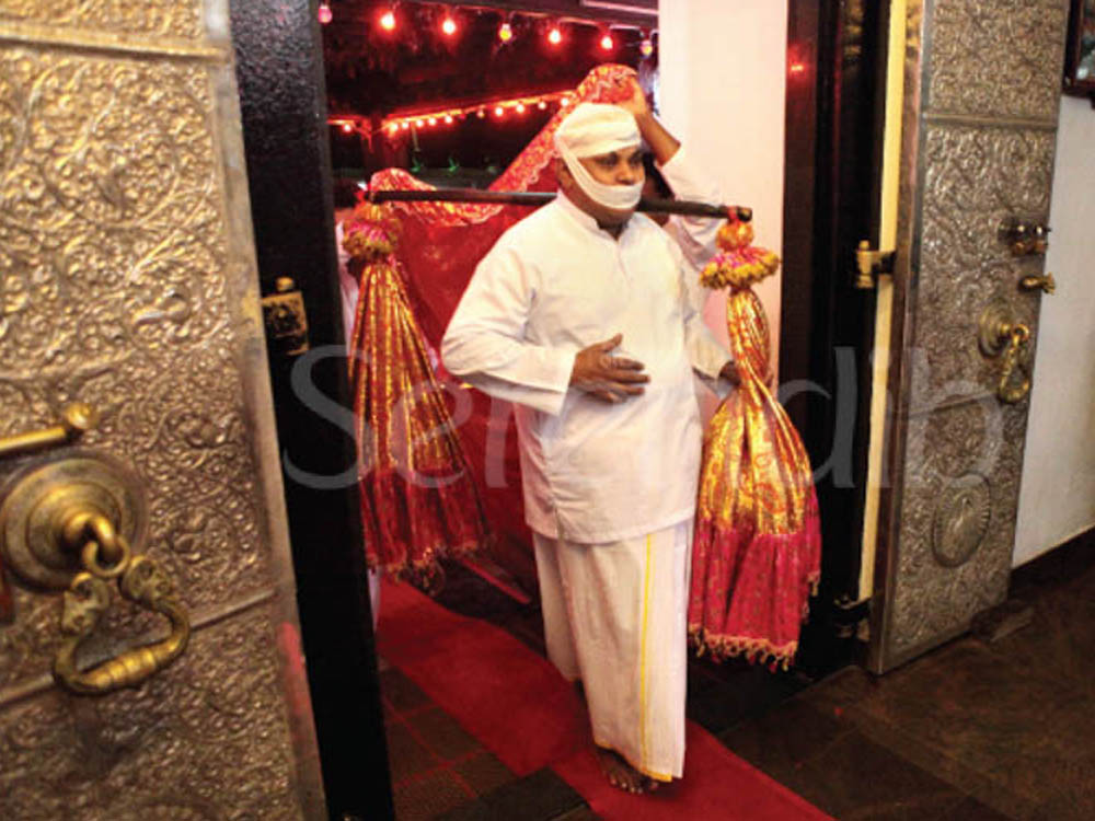 Kataragama Feature Articles