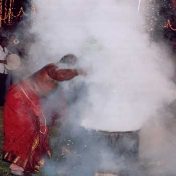 Sarath M. Mohotti bathes in boiling milk