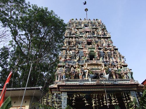 Raja Gopuram of Jeyanthi Nagar Śrī Sivasubramaniya Swamy Temple in Ginthupitty