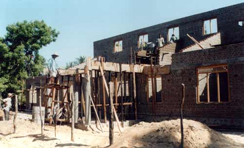 Construction of the new Gurukulam extension, 2001